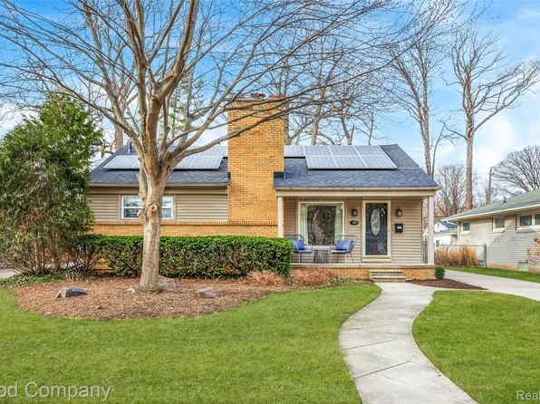 702 Orchard View Dr, Royal Oak, MI 48073