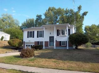 8 Sunnybrook Ct, Dayton, OH 45426