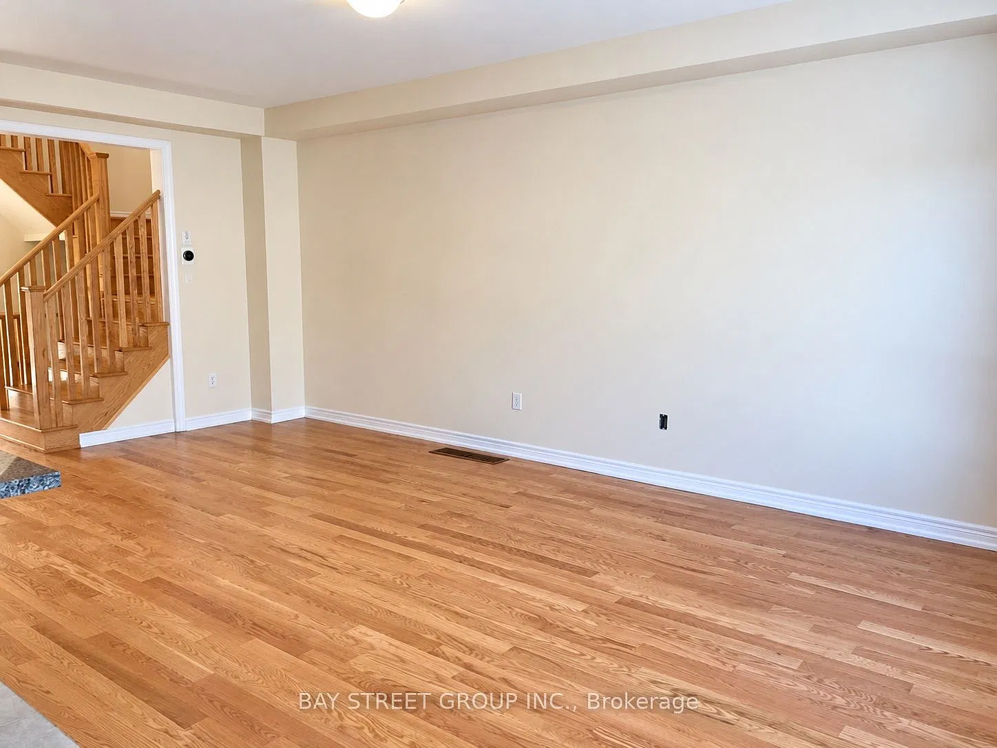 3 bed, $3,400 — Photo 2