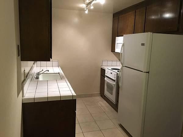1st image of 1576 Ontario Dr APT 12