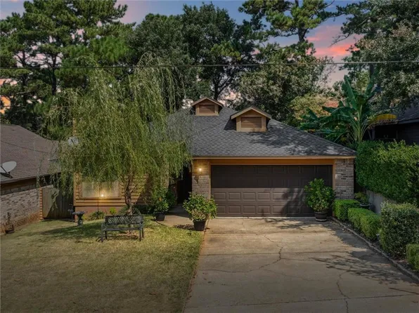 7 Parma Dr, Daphne, AL 36526