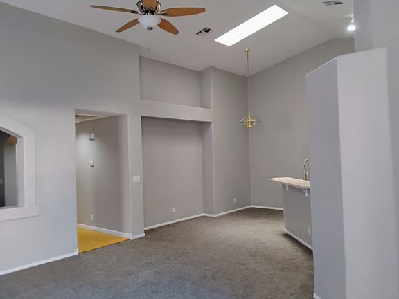 3rd image of 4039 Evesham Ct