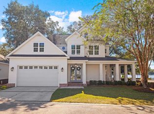 327 Grand Oak Dr, Niceville, FL 32578