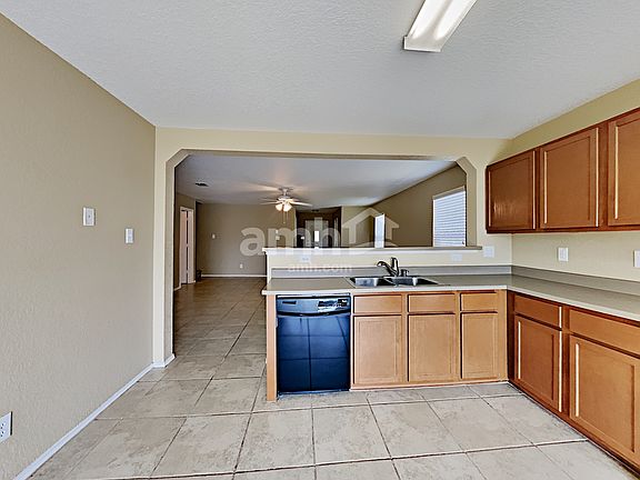 4th image of 23939 Wimberley Oaks
