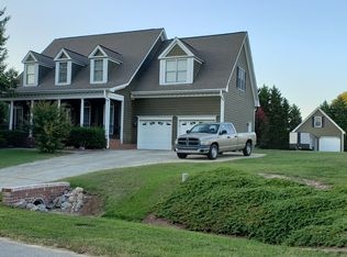 1328 Laneridge Ct, Raleigh, NC 27603