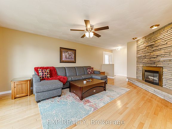 4th image of 1642 Valmarie Ave
