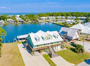 310 Cavalier Cir, Dauphin Island, AL 36528