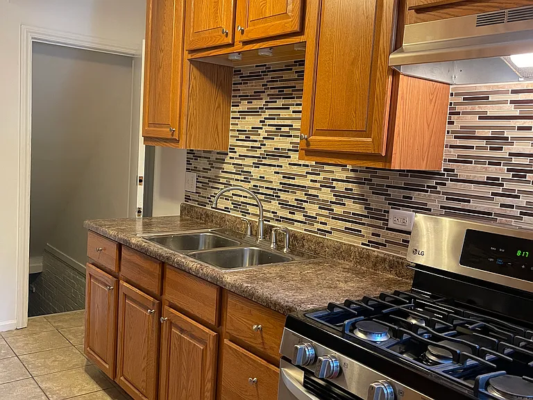 6412 S Lorel Ave — Photo 10