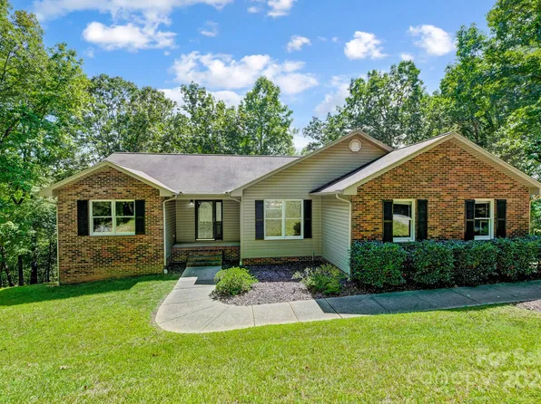 319 Harvard Dr, Albemarle, NC 28001