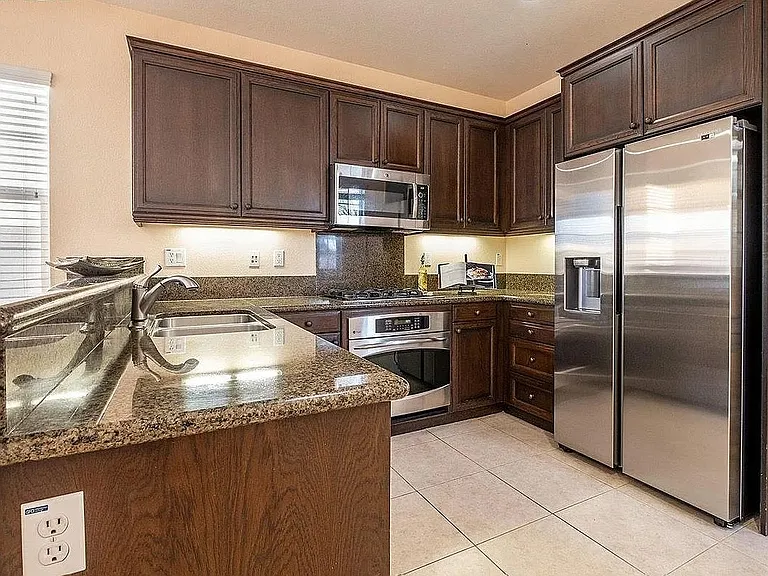 2925 Kobio Dr — Photo 7