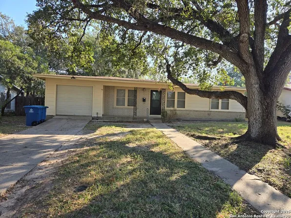 1600 N Fowler, Beeville 78102