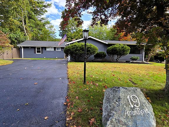2nd image of 19 Avon Rd