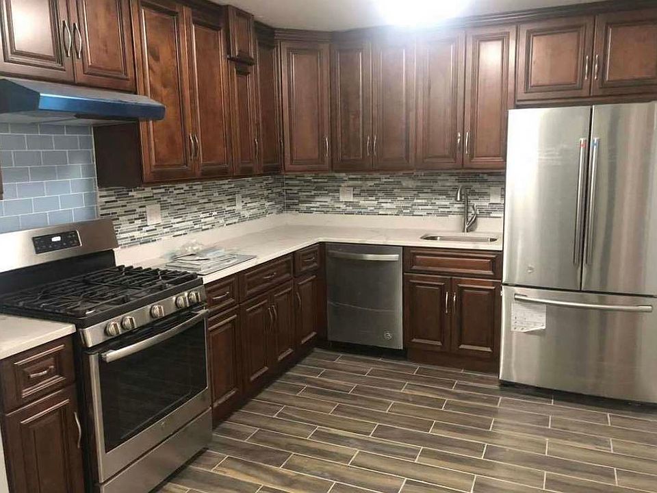 1st image of 24-20 31st St #1A