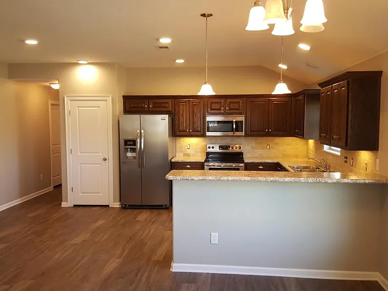 503 Tyler St #B — Photo 4