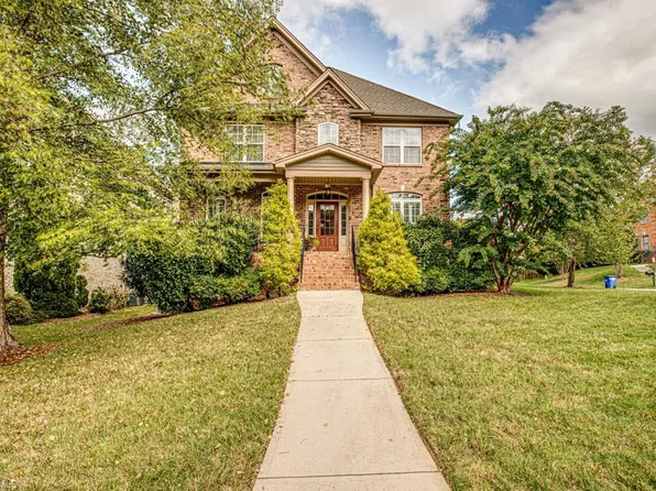 1305 Rosewood Ct, Winston Salem, NC 27103