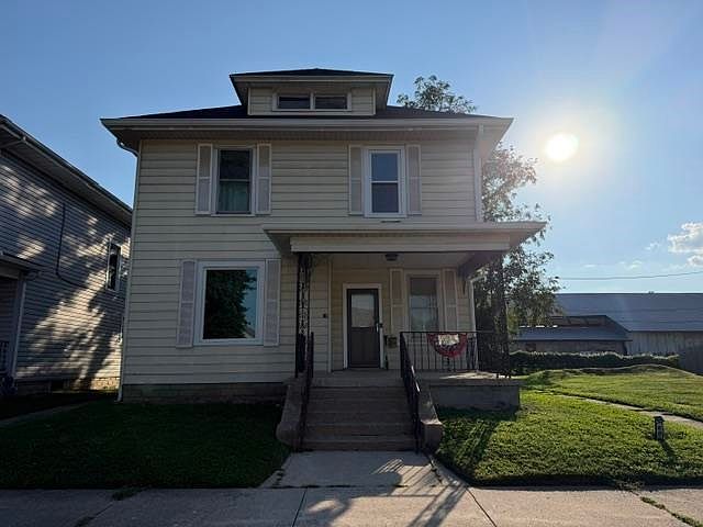 1st image of 608 N 4th St