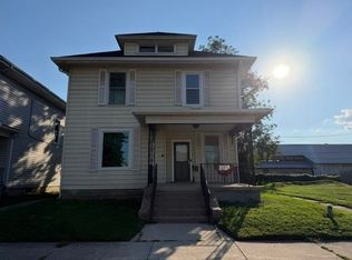 608 N 4th St, Ironton, OH 45638