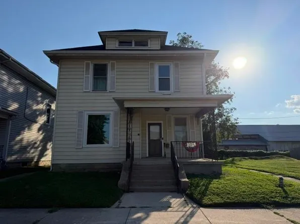 608 N 4th St, Ironton, OH 45638