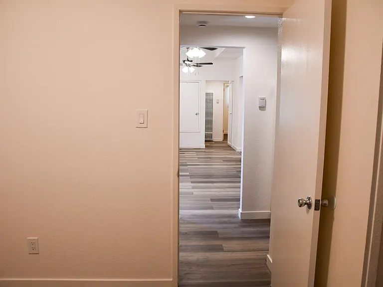 6501 Tillamook Ave — Photo 29