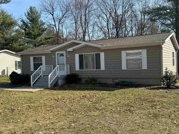 124 RED OAK Drive, Lake Delton, WI 53965