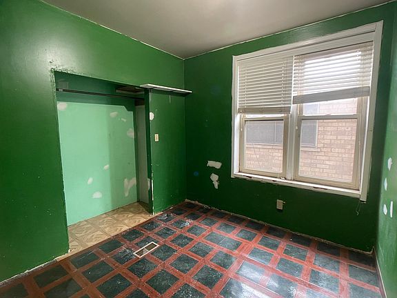 5th image of 3443 S Lituanica Ave #1