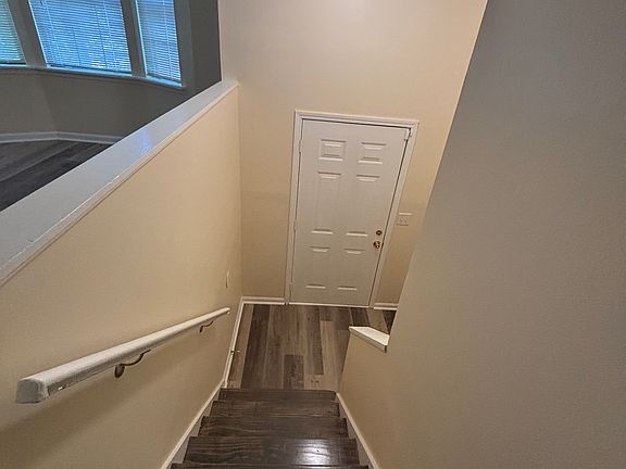Split level foyer