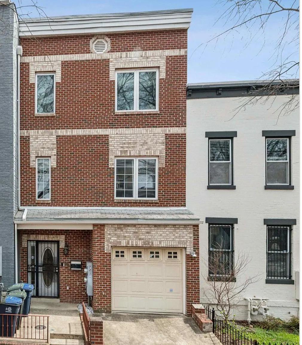 1 bed, 1200 sqft, $1,900 — Photo 1