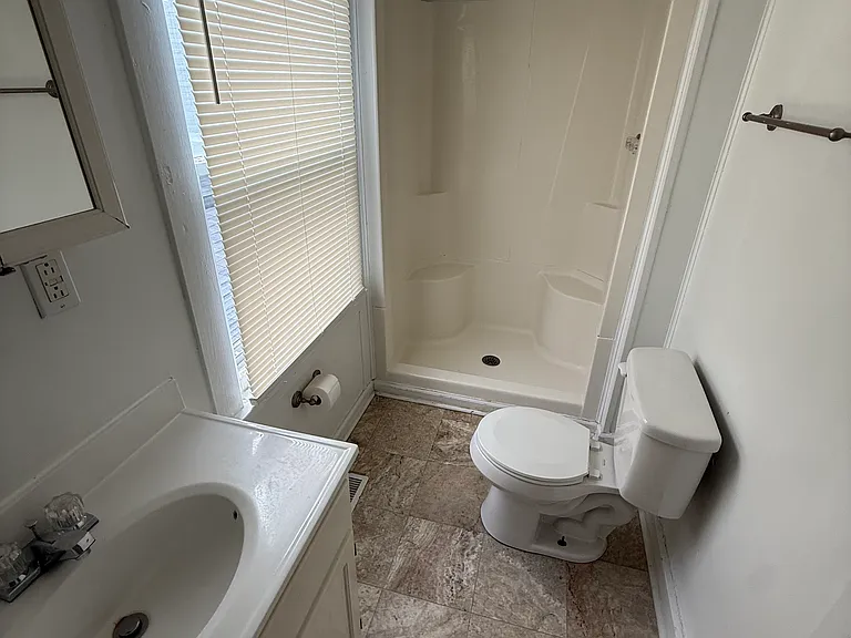 1021 Fairfax St #B — Photo 3