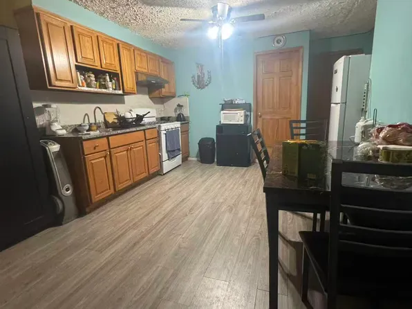 469 49th Street image 6 of 10