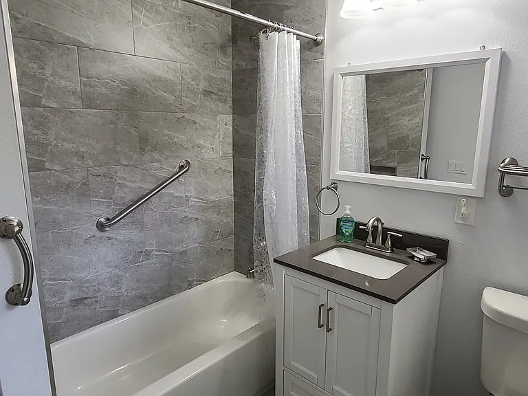 722 S Lake Formosa Dr — Photo 7