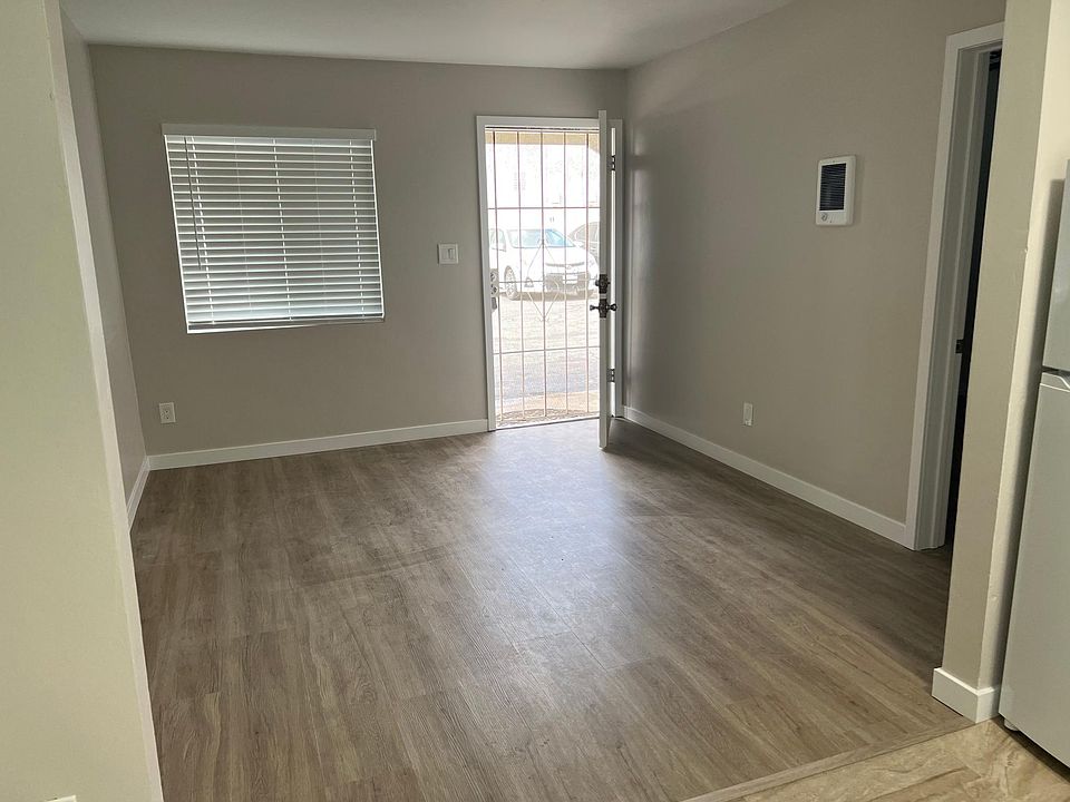 2nd image of 1135 Hollister St #5