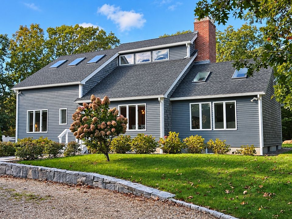 1st image of 9 Sparrow Ln