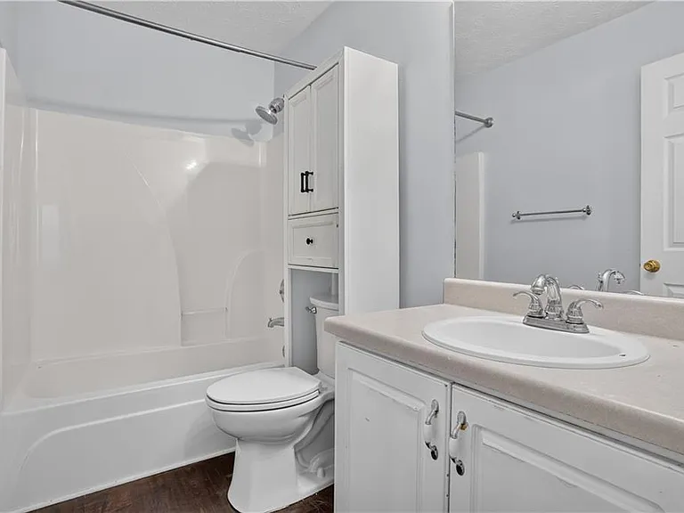 325 Shadowbrooke Cir — Photo 14