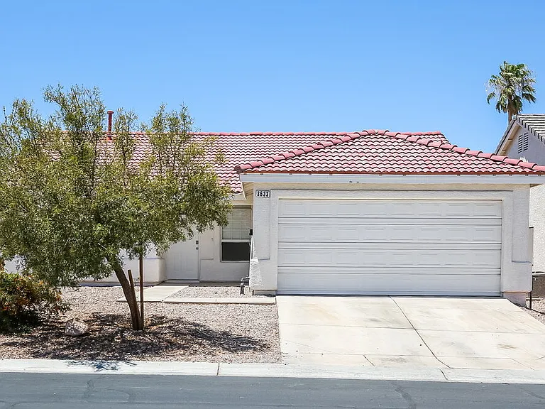 3633 Nairobi Ln — Photo 1
