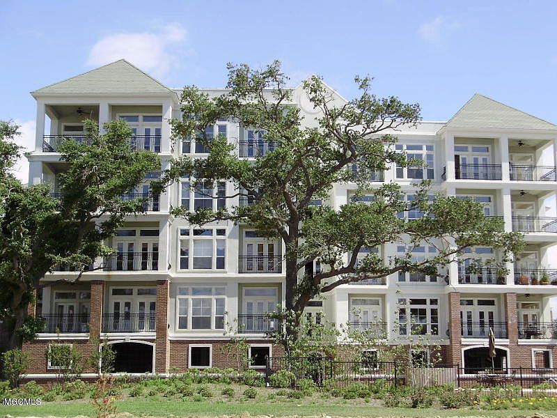 1st image of 1100 W Beach Blvd #402