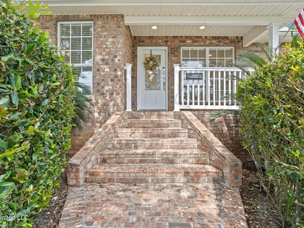 148 Acacia Ave, Biloxi, MS 39530