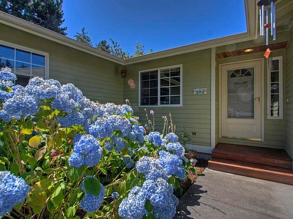 2nd image of 422 Frank Monsen Dr