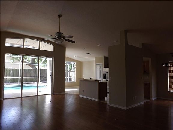 4th image of 2620 Brookville Dr