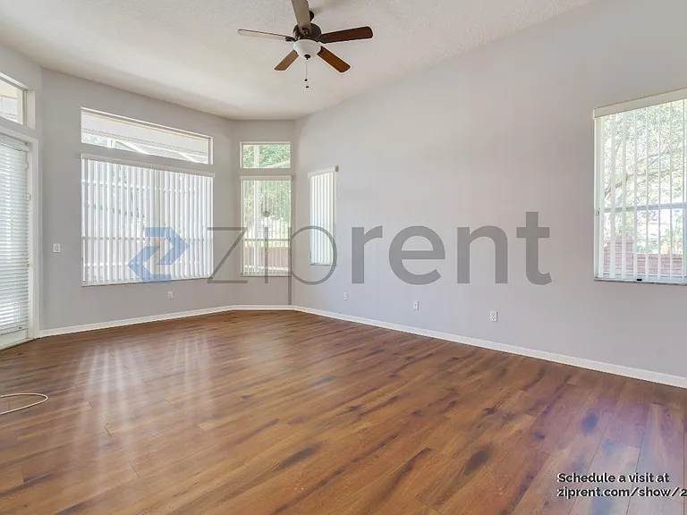 10443 Emerald Woods Ave — Photo 16