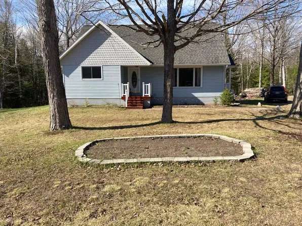 19535 E North Caribou Lake Rd, De Tour Village, MI 49725
