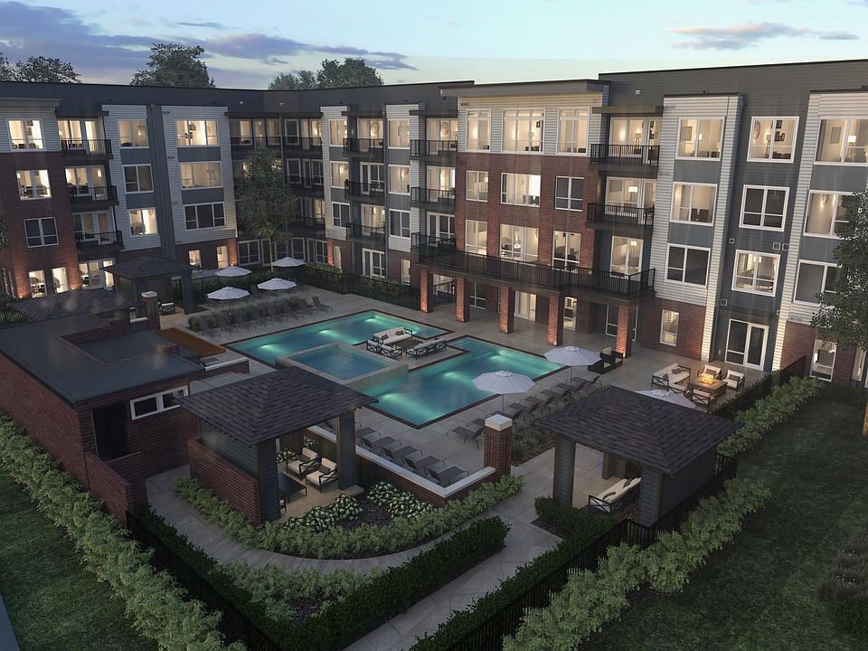 1st image of 889 Ingleside Ave APT 211