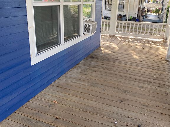 4th image of 311 S Pierce St #A