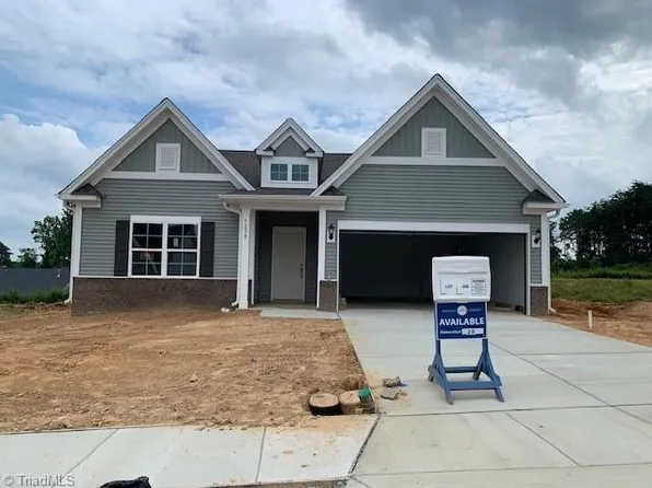 7258 Huntgate Dr, Kernersville, NC 27284
