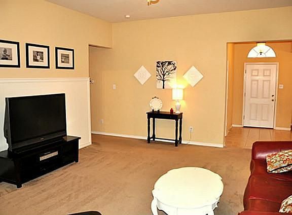 2nd image of 1485 Avonlea Dr