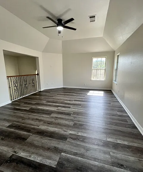 1123 Brigham Dr — Photo 31
