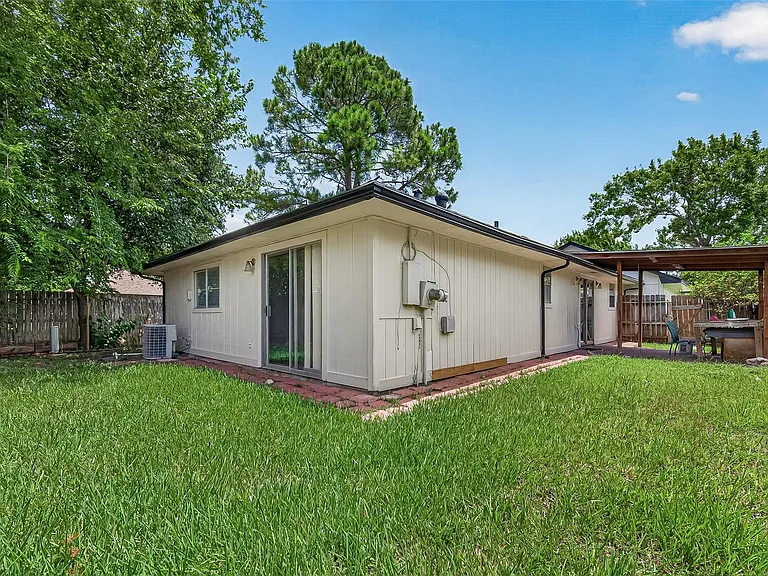 10814 Parkland Woods Dr — Photo 28