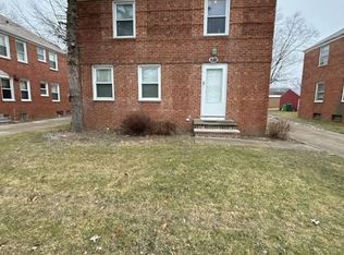 519 E 222nd St, Euclid, OH 44123