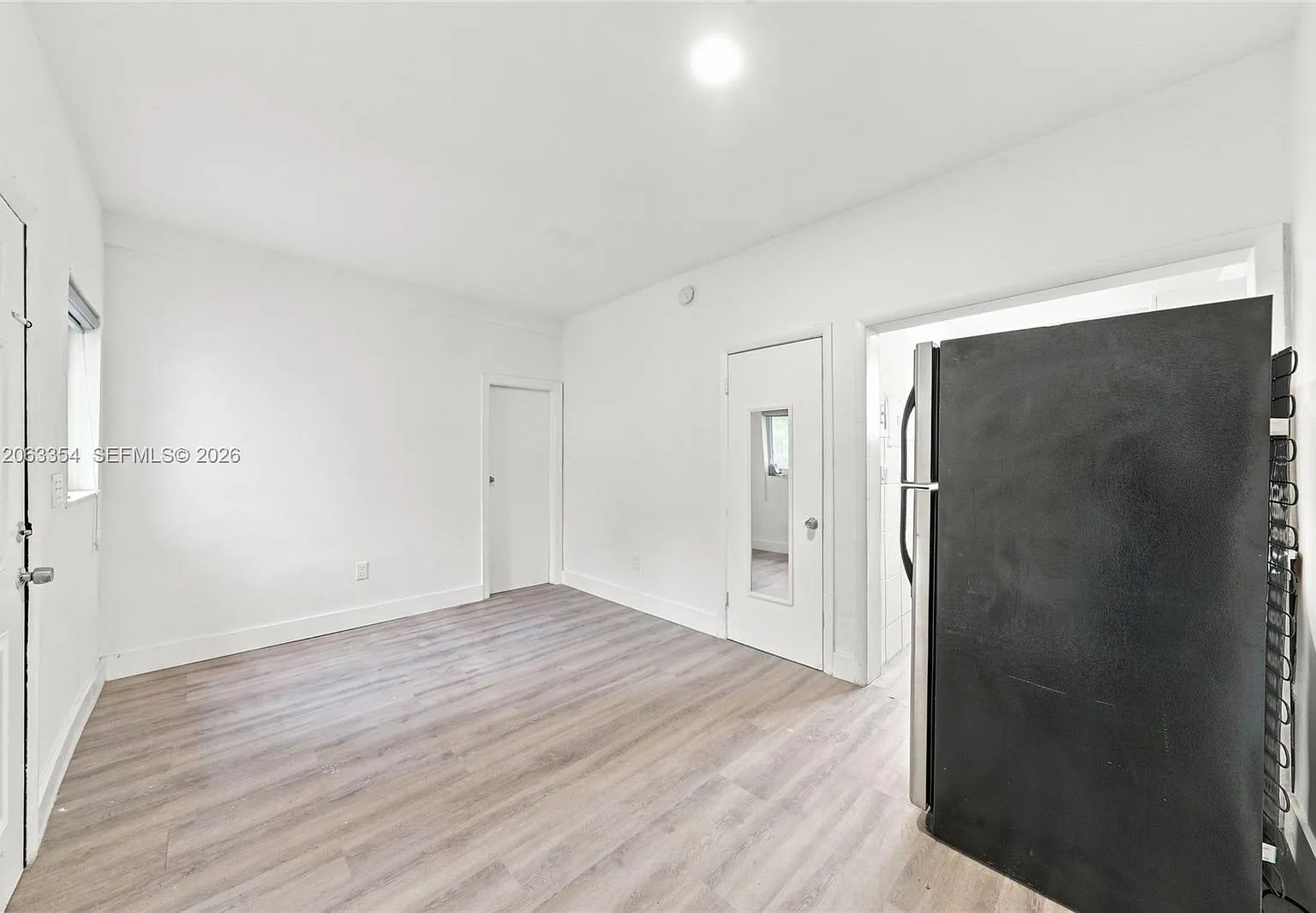 2 bed, 500 sqft, $2,350 — Photo 4