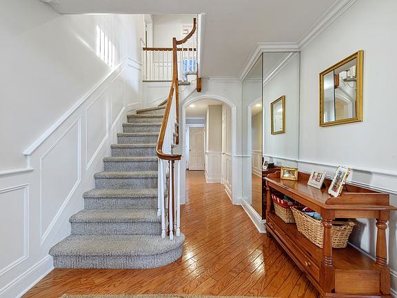 111 Central Parkway