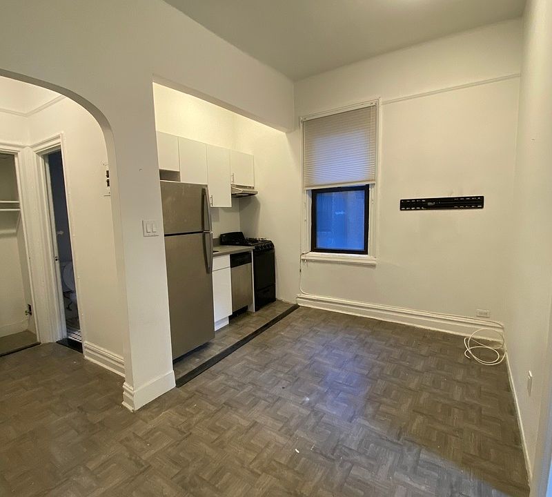 1st image of 131 E 27th St APT 3S